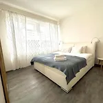 아파트 Luxury In The Heart Of *
